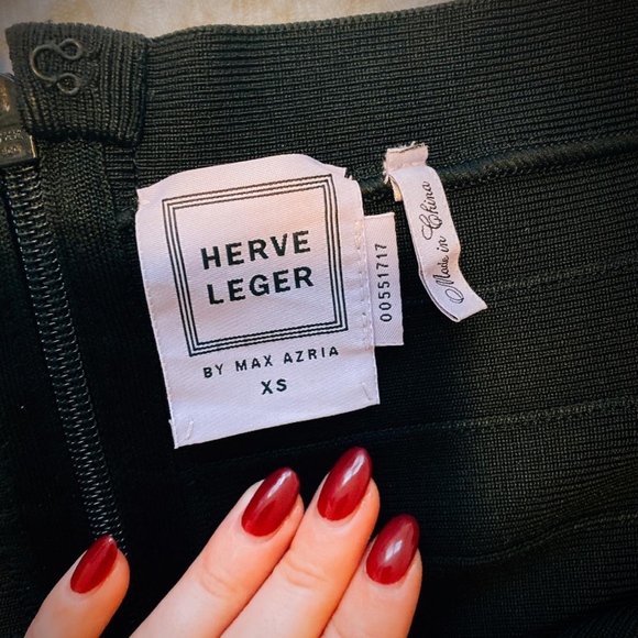 AUTHENTIC HERVE LEGER Off the Shoulder Mini Dress - Picture 2 of 4